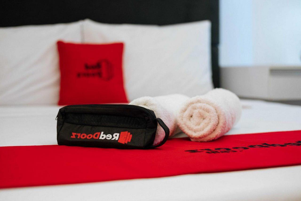 Reddoorz Plus Near Deli Park Mall Μεντάν Εξωτερικό φωτογραφία